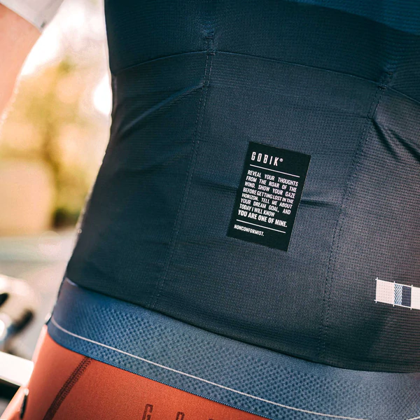 maillot_unisex_infinity_midnight_gobik_warm_series22_6_600x