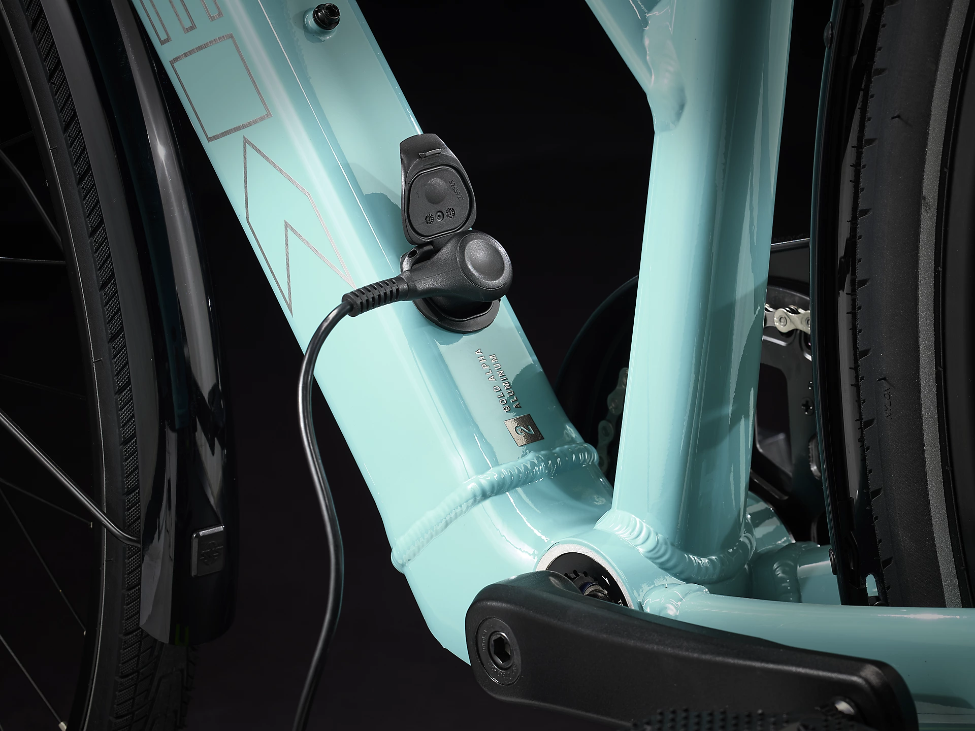 FXPlus2Stagger_23_35843_B_Alt3